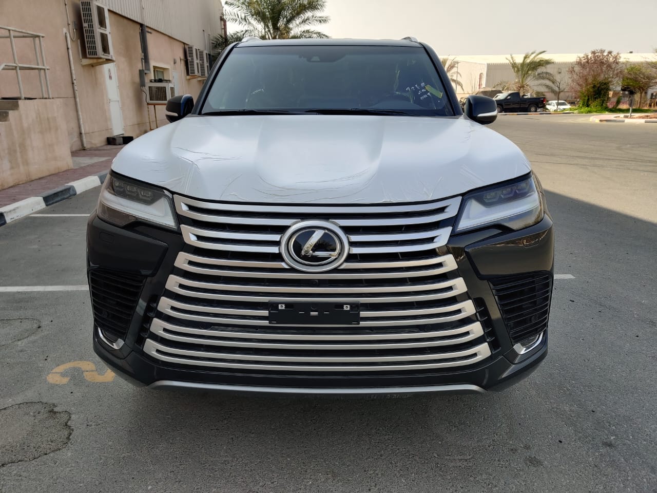 Lexus LX 600