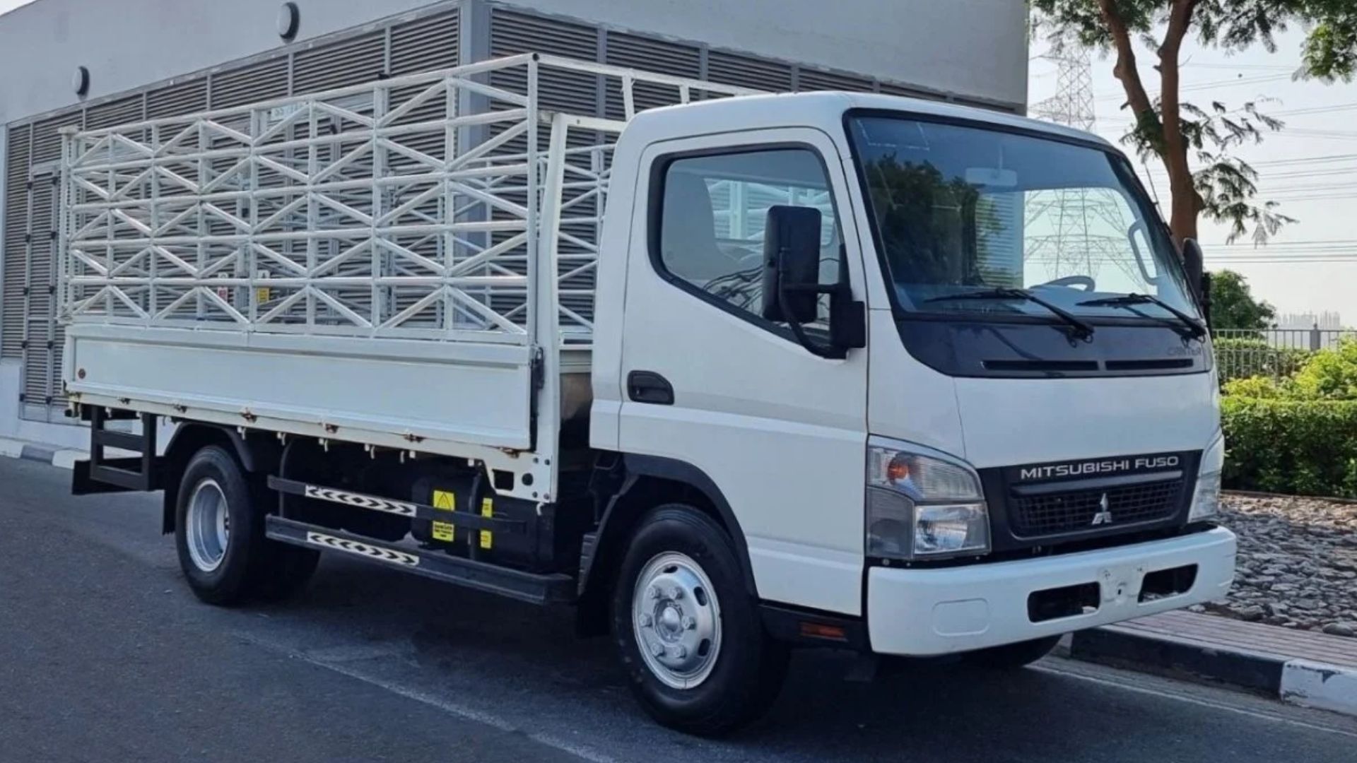 What Are the Benefits of Custom Truck Fabrication in Dubai