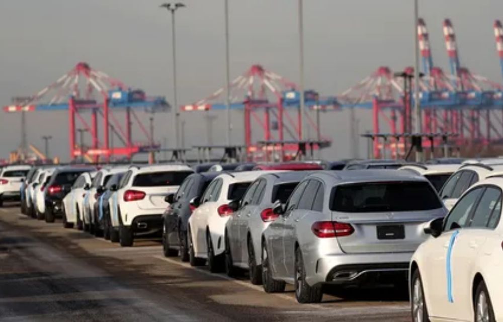 Why Exporting Cars from Dubai is a Smart Move for Car Enthusiasts?